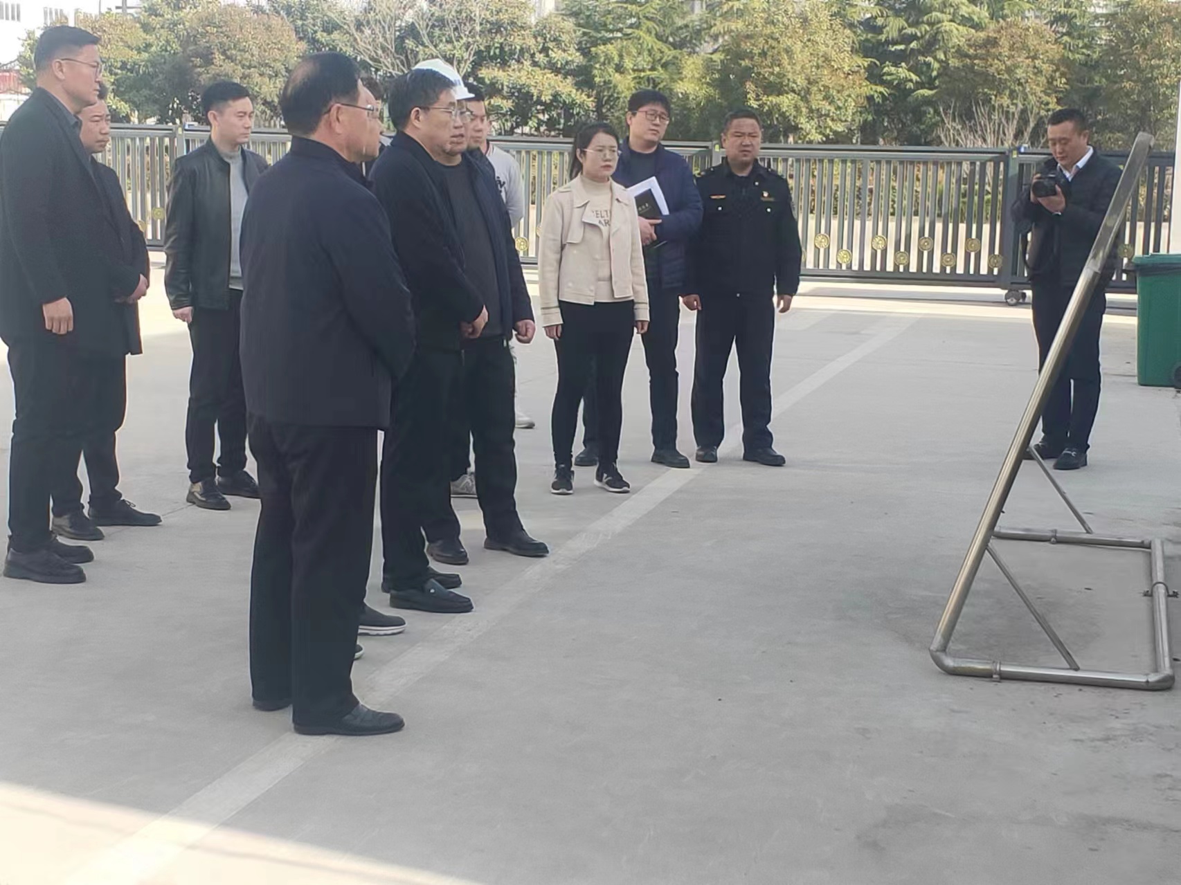 濉溪县人大常委会副主任崔海波带队对濉溪县2023年度环境状况和环境