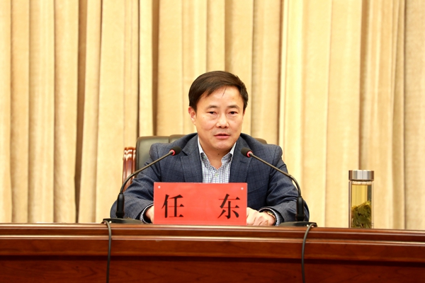 任东在全县政法队伍教育整顿专题党课报告会上讲主题党课