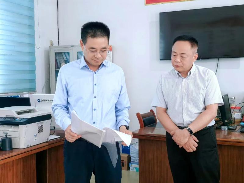 黄韡调研双堆集镇深入贯彻中央八项规定精神学习教育及农业农村工作