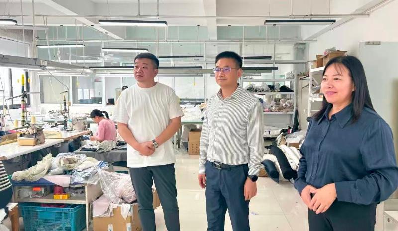 黄韡率队赴南通市招商考察