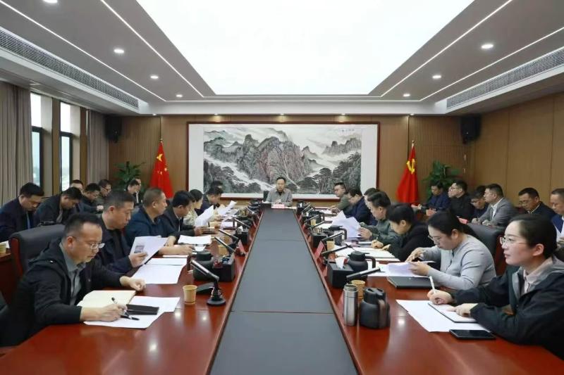 全县重点项目调度会召开