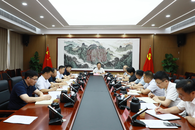 县委卫生健康工作委员会第六次会议召开