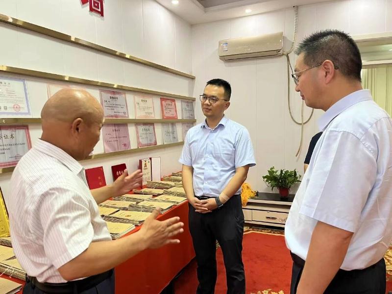 张旱雨调研我县重点交通项目、生态环境保护及基层纠纷化解等工作